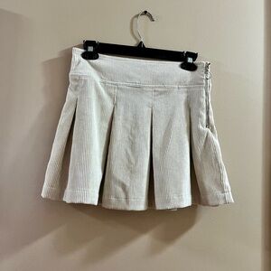 Jolie and Joy Cream Colored Corduroy Pleated Miniskirt Size Juniors Medium